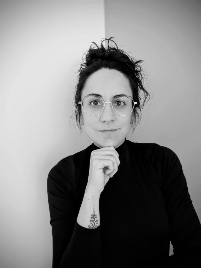 Àngela Gómez Vidal_Compositora Adora Sheet Music